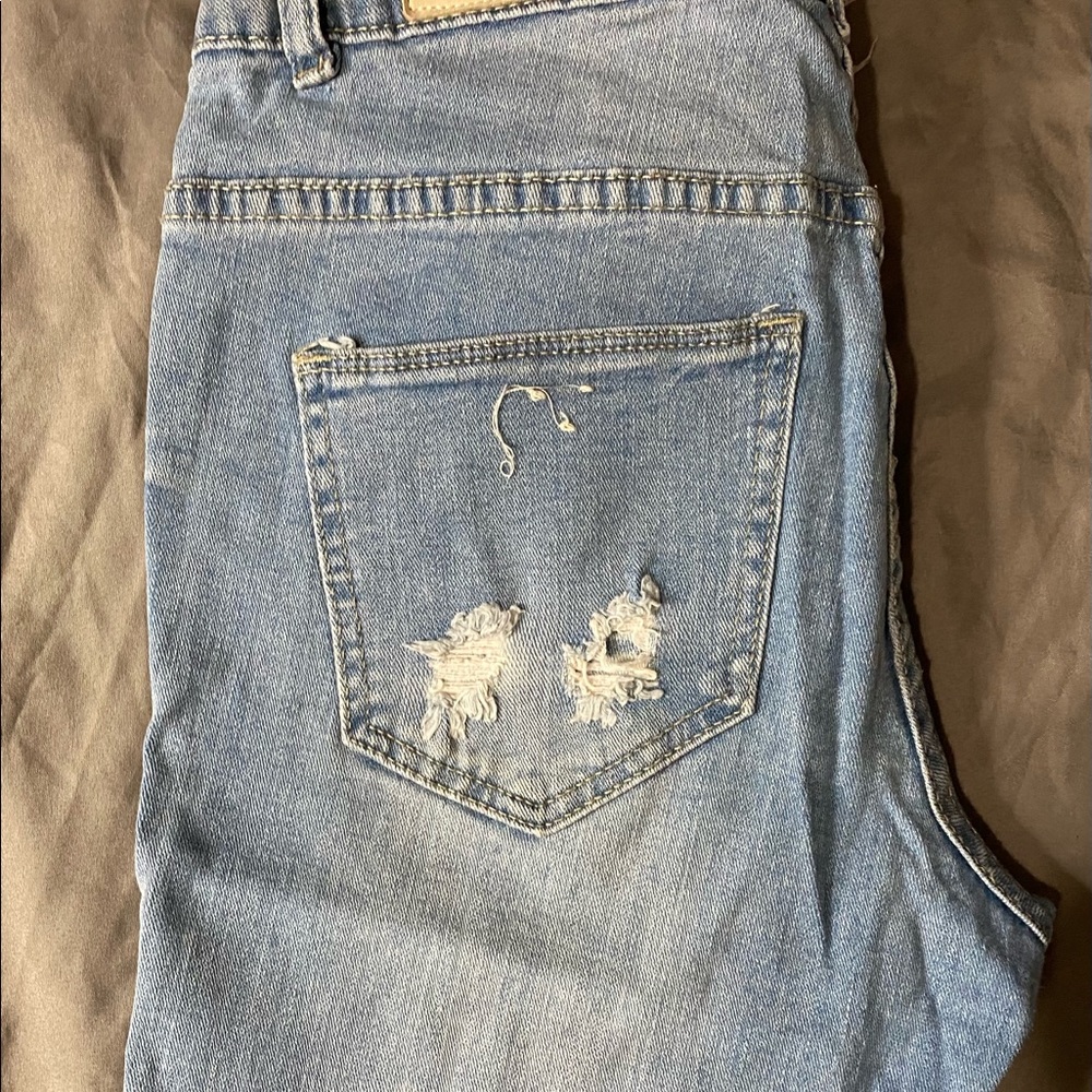 Jeans - Picture 2 of 3